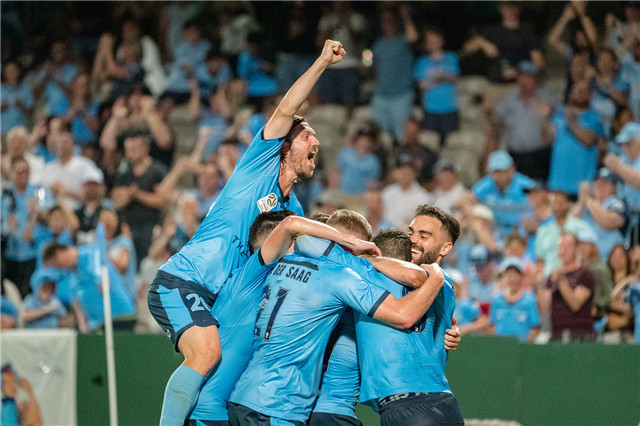 开云体育网站-澳洲联赛中球队的整体发挥得到了提升