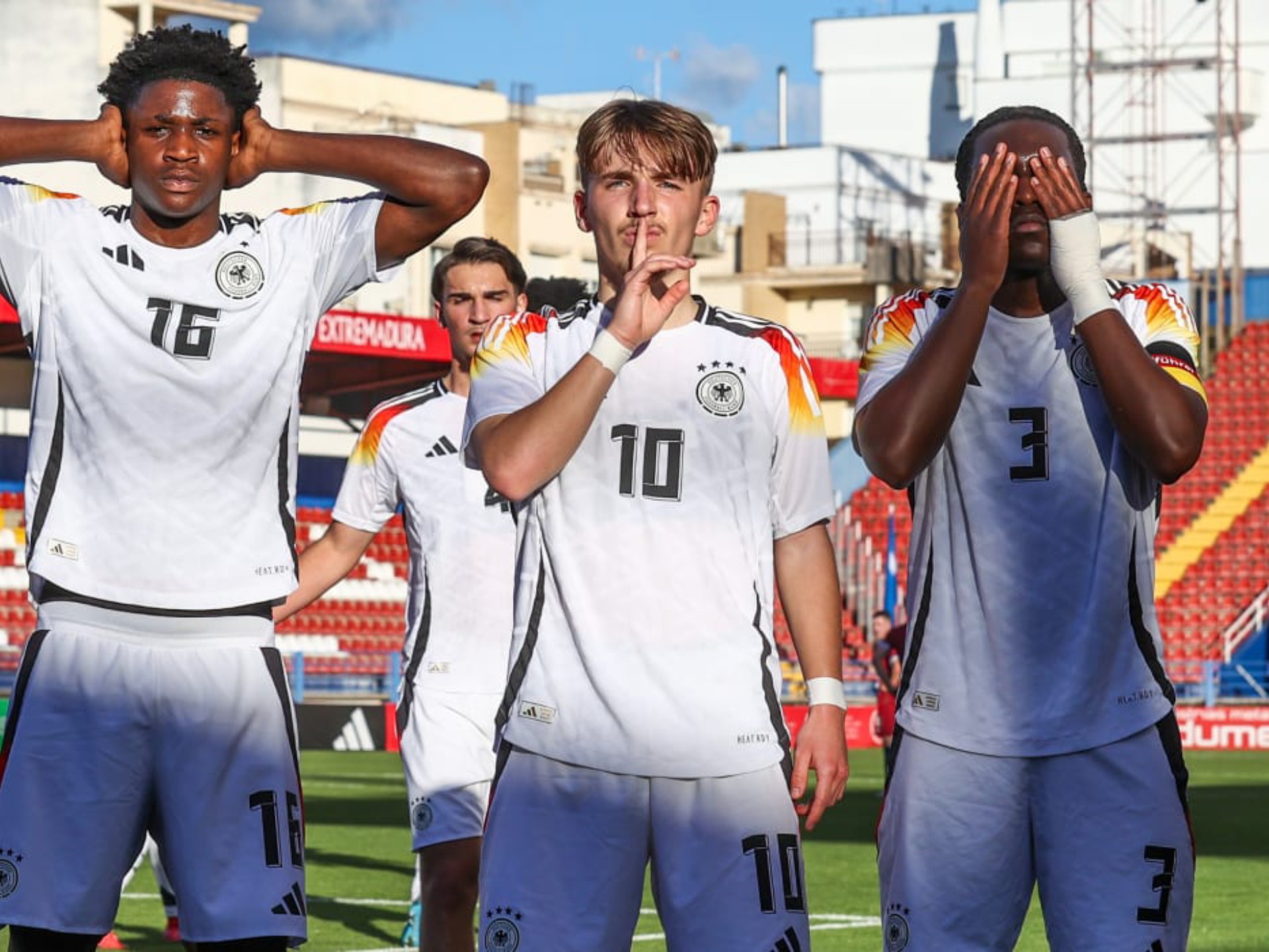 挪威队在欧预赛中力克对手晋级淘汰赛 挪威队在欧预赛中力克对手晋级淘汰赛