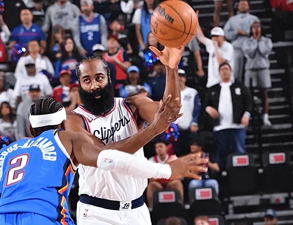 球员因伤退出比赛,团队整体实力有所下降 球员因伤退出比赛,团队整体实力有所下降