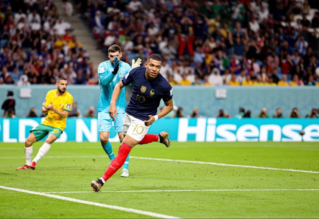 国外足球赛事吸引全球球迷关注,精彩纷呈的简单介绍 国外足球赛事吸引全球球迷关注,精彩纷呈的简单介绍