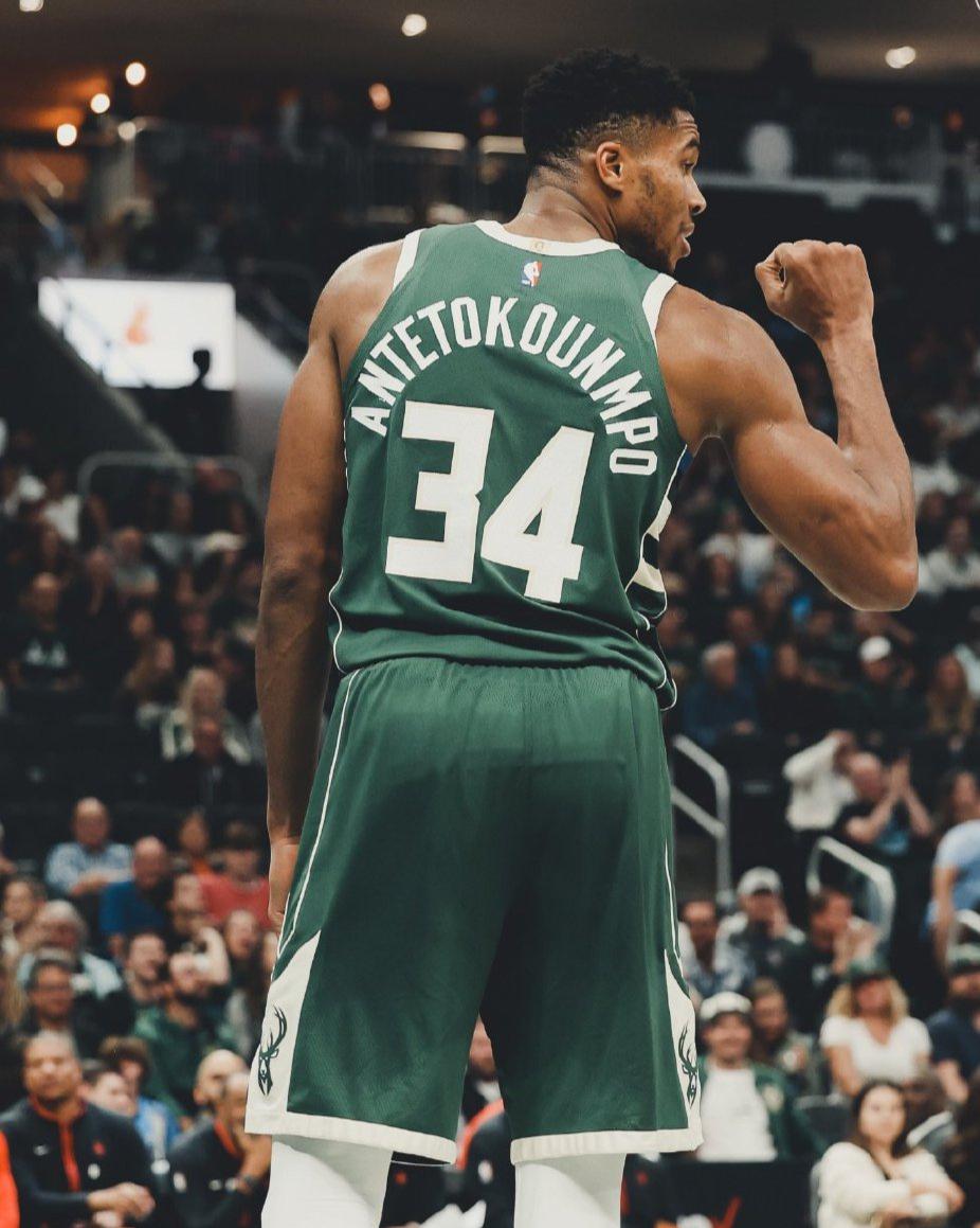 开云体育链接-雄鹿球星发挥出色，为球队保级立下功劳的简单介绍