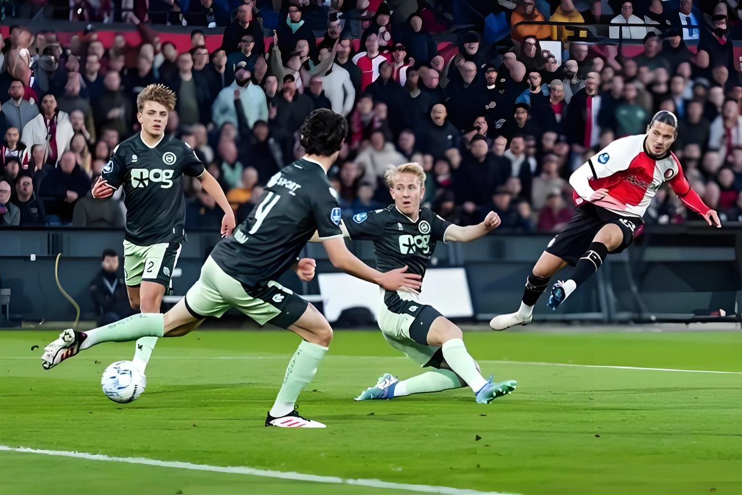 阿贾克斯主场告捷,荷甲球队欲夺冠军联赛第一的简单介绍 阿贾克斯主场告捷,荷甲球队欲夺冠军联赛第一的简单介绍