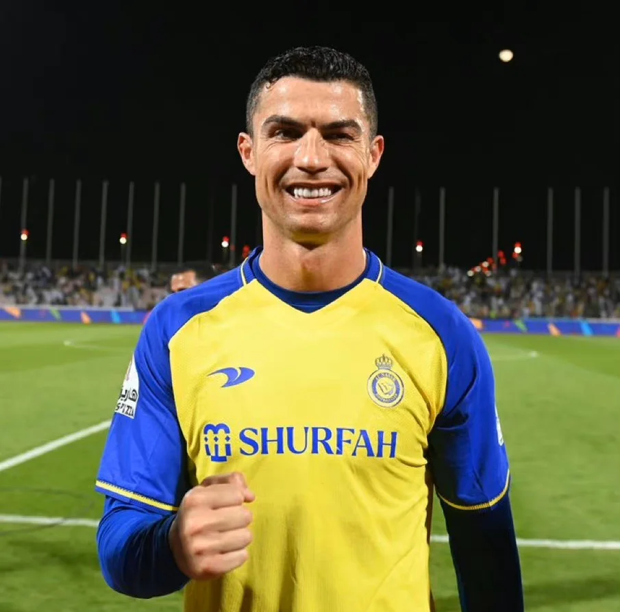 开云体育网站-尤文图斯客场大胜，C罗梅开二度