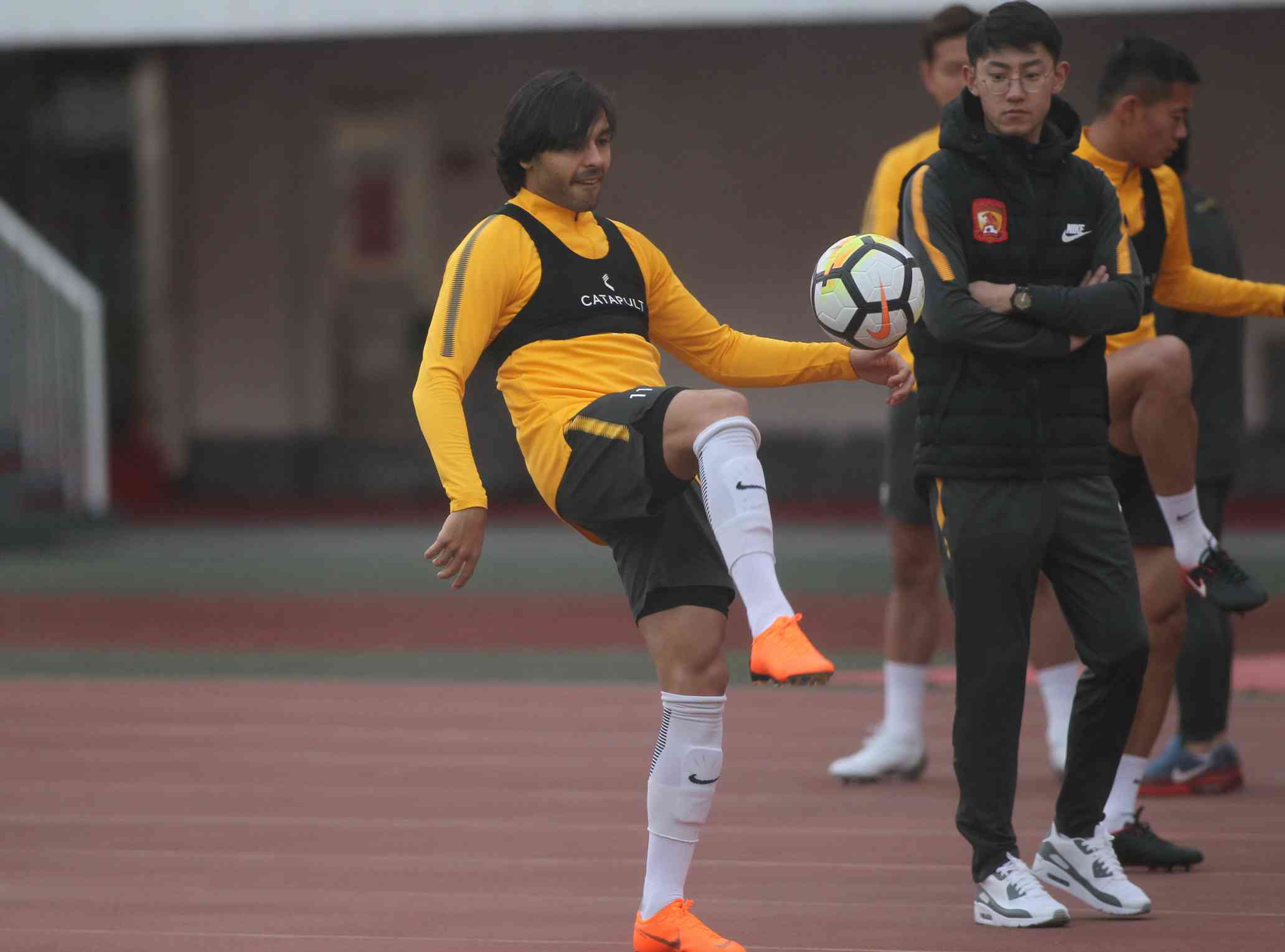 开云体育地址-彼德兰竞技备战亚冠比赛，力争取得胜利