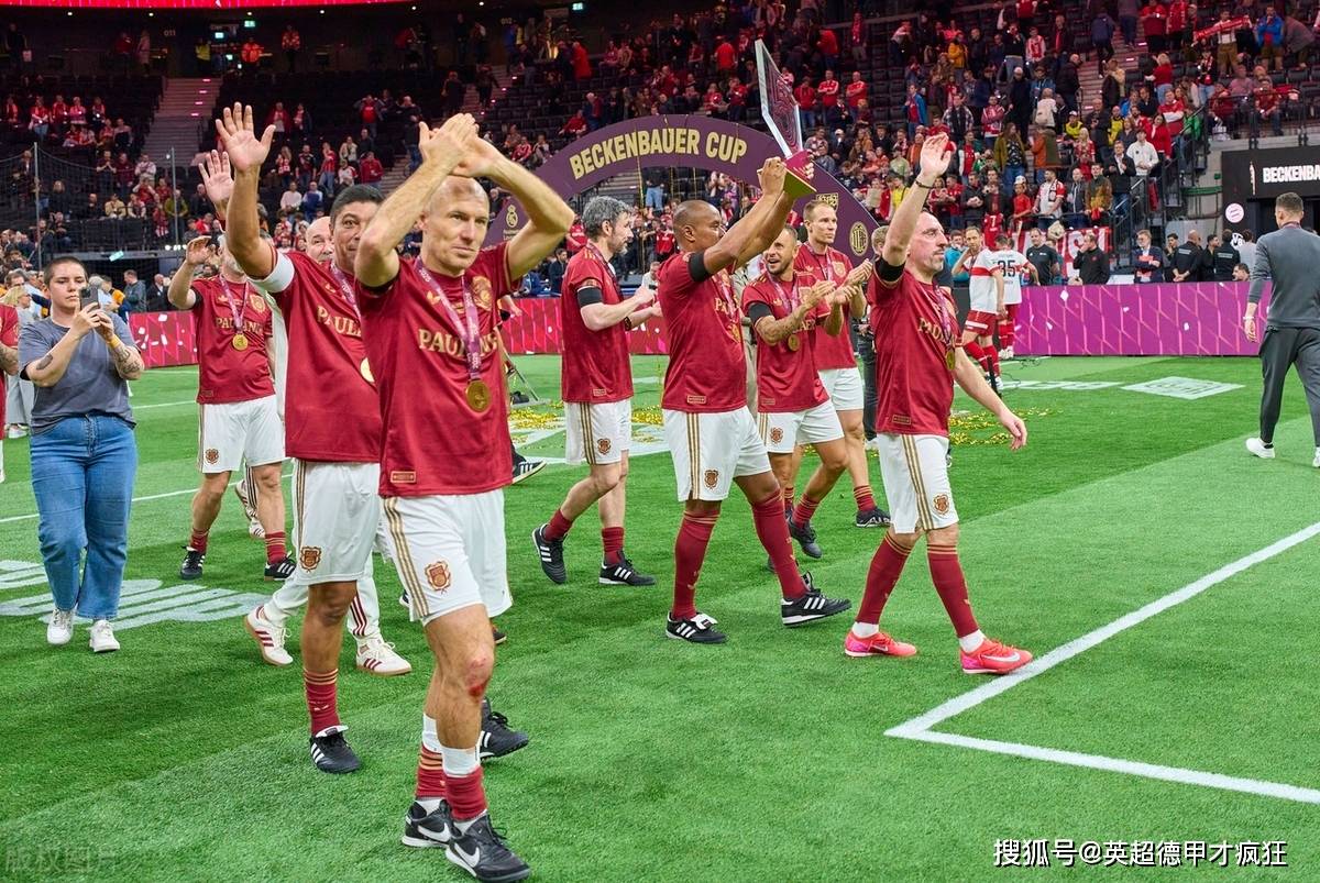 包含罗本神奇绝杀，拜仁客场艰难取胜的词条